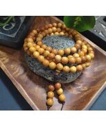 108 Beads Vietnamese Agarwood Mala – Golden Hue Cultivated Oud | Fruity ... - €197,82 EUR