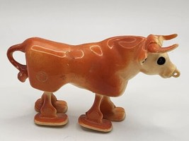 Vintage Plastic 4&quot;  Ramp Walker Bull  1950s TOY Made In Hong Kong PB82 - £10.21 GBP