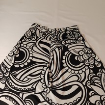 Jonathan Martin Women's Black & White Floral Skirt Size M Measured Waist 28" image 11