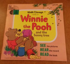 Walt Disney&#39;s Winnie the Pooh and the Honey Tree Book &amp; Record - $176.90 MXN