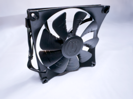 RL4ZT1352512HH EVGA FX 140mm Fan 12VDC 0.45A 4-Pin PWM Controlled 113.5 CFM - $278.46 MXN