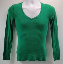 I9) Old Navy Woman Perfect Green V-Neck Long Sleeve T-Shirt XS - $7.91
