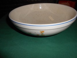 Great Vintage Universal Potteries-Cambridge,Ohio CASSEROLE-Zinnias - £5.45 GBP
