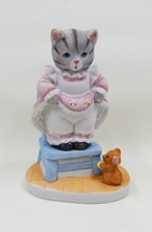 Schmid Kitty Cucumber Cat On Chair Afraid of Mouse Figurine B Shackman 1988 - £11.78 GBP
