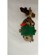 1981 Hallmark Christmas Ornament “Topsy Turvy Tunes” Possum Upside Down - $229.77 MXN