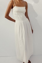 ZARA EMBROIDERED FLORAL OYSTER WHITE MIDI DRESS M - $1,481.85 MXN