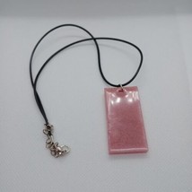 DBella Jewels Pink Fashion Necklace on 18 inch leather rope - £3.95 GBP