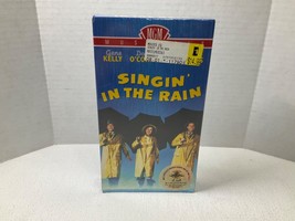 Sealed &quot;Singin&#39; In The Rain&quot; VHS Tape Gene Kelly Debbie Rynolds 1999 - £7.07 GBP