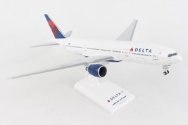 Boeing 777 777-200 Delta Airlines w/ Landing Gear 1/200 Scale Airplane Model - £66.16 GBP