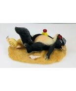 Charming Tails Stewart&#39;s Day In The Sun Skunk Figurine by Fitz &amp; Floyd - $14.30