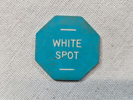 Vintage White Spot Bottle Beer Token Blue Coin - $5.93
