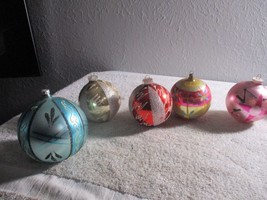 5 Vintage Christmas Tree Blown Glass very Large Round Ornaments  Germany... - £77.89 GBP