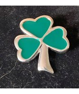 Shamrock 3 Leaf Clover Lapel Pin Brooch Silver Tone Green 1.5x1.5 - $240.24 MXN