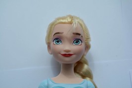 Hasbro Disney Frozen Elsa Blonde Braid Hair Queen 2021 used  her hair is dirty a - £13.58 GBP