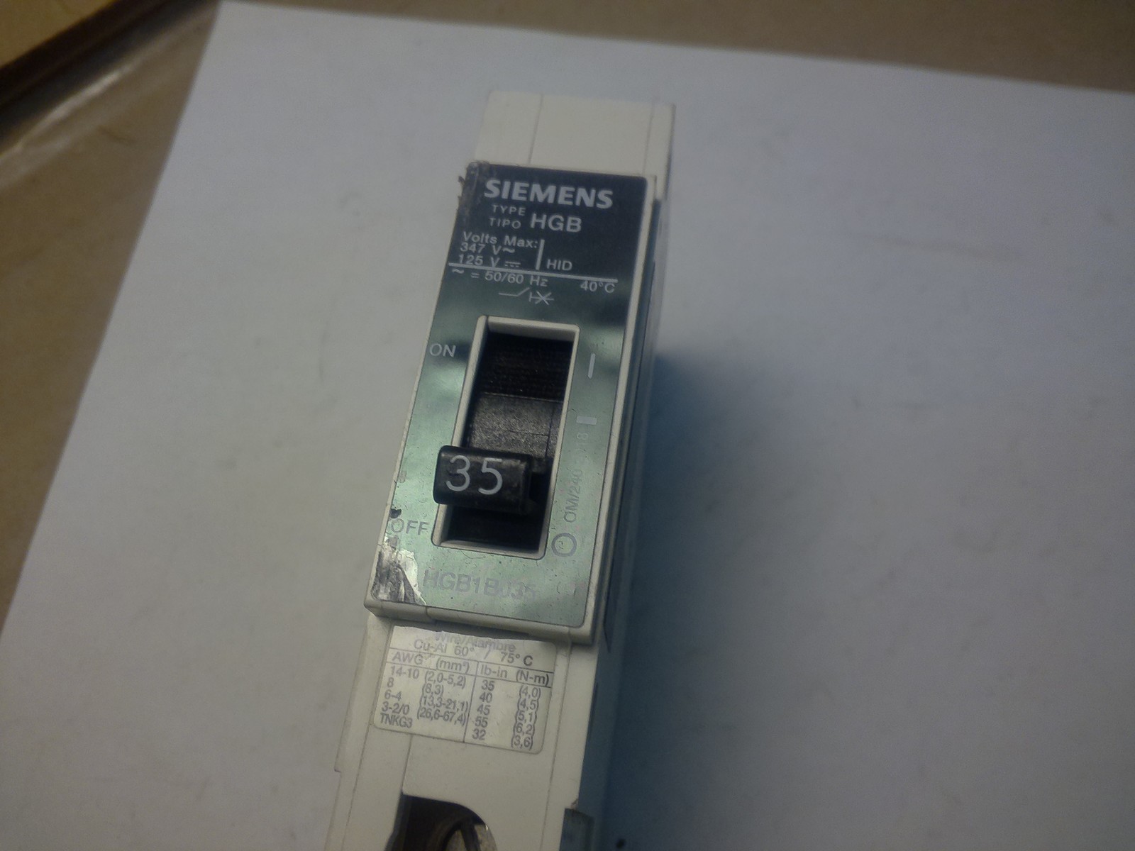 SIEMENS HGB1B035 CIRCUIT BREAKER / (1) POLE 35AMP 100KA@120/35KA@277/14K... - $75.59