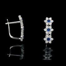 1Ct Simulé Diamant Saphir Bleu Fleur Boucles D&#39;Oreilles 14k Plaqué or Blanc - £100.69 GBP