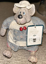 RUSS BERRIE &amp; Co. &quot;The Country Folks&quot; Vintage Mrs. ALLSPICE Sitting BEAR - $5.00