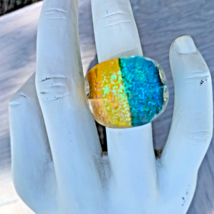 1960s Retro Ring Lucite Faceted Metallic  Size 4 Green/Orange or Blue Ye... - $18.81