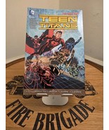 Teen Titans Vol. 2: the Culling the New 52 Paperback Scott Lobdel - $222.71 MXN