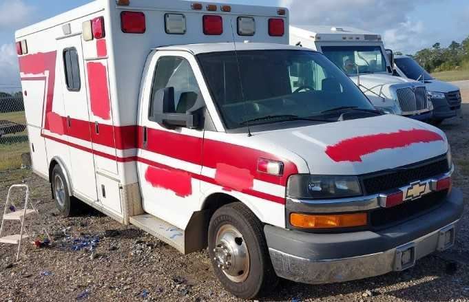 2013 Chevrolet Express Van Dually 3500 OEM Front Right Door Trim Panel 20993927 Item image 12