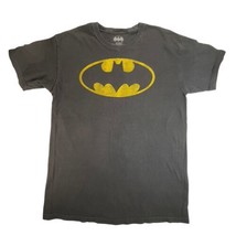 Batman Men’s Black Short sleeve T-Shirt Logo Front Size Medium 100% Cotton - £10.66 GBP