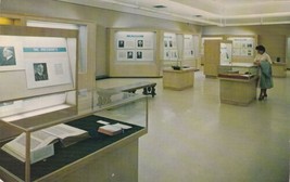 Independence Missouri MO Harry S Truman Library Main Museum Room Postcard D20 - £2.35 GBP