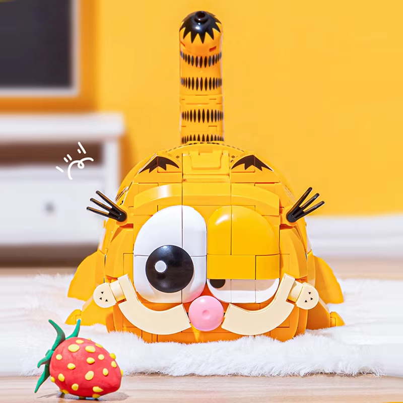 New GarfieldPen Holder Building Blocks Classic Cartoon Anime Periipheral... - $22.99