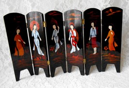 Vintage Folding Screen Tabletop Black Lacquer Mother of Pearl Figures Pe... - $34.00