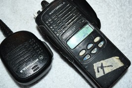 Motorola HT1250-LS+ UHF 403-470MHz Portable Radio AAH25RDF9AA5AN W BATTE... - £69.52 GBP