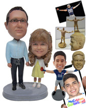 Personalized Bobblehead Father And Daughter Posing For A Picture - Parents &amp; Kid - £117.27 GBP