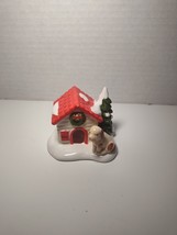 Vtg Dept 56 Christmas Snow Village Dog House Retired no box Ceramic - $185.30 MXN