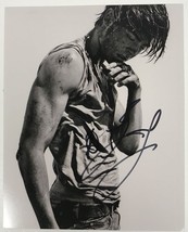 Zac Efron Autographed Signed Glossy 8x10 Photo - £63.94 GBP