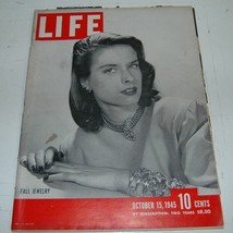 Vintage October 15 1945 Life Magazine Fall Jewelry Beautiful Woman Ads Coca Cola - £12.77 GBP