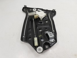 12 BMW 650i F12 Convertible #1306 Regulator &amp; Motor, Quarter Window Righ... - $1,744.40 MXN
