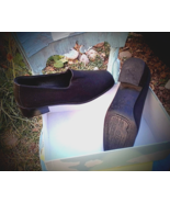 8 M~Black Classic Donald J Pliner Pumps~from healthy, smoke &amp; perfume fr... - $32.00