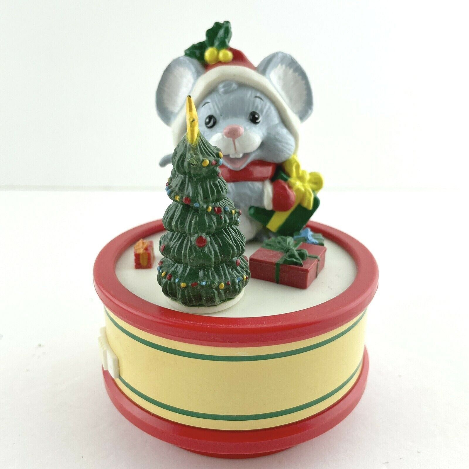 Mann Christmas Music Box Mouse Gifts Tree Vintage 1991 - $19.24