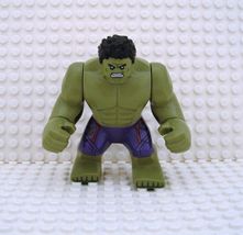 Lego Marvel Super Heroes 76031 Minifigure HULK - £17.18 GBP