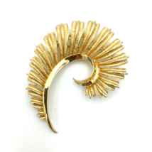 CORO vintage abstract feather plume brooch - gold-tone shiny textured brushed - £19.75 GBP