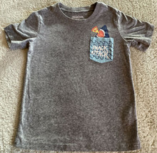 Osh Kosh Boys Gray Blue White Shark Pizza Snack Attack Short Sleeve Shirt 4 - $5.39