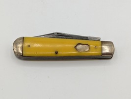 Vintage Remington UMC  R155  Pocket Knife 2 Blade Yellow Scales - $73.50
