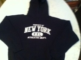 Size medium New York sweatshirt jacket hoodie blue sports boys teens - £11.95 GBP