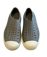 Native Jefferson Junior J4 Kids Slip-On Shoes Gray &amp; White Perforated Ru... - £15.26 GBP