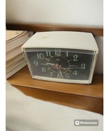 Vintage 1960’s Lux Alarm Clock 3.5”H x 4”W x 2.5”L - £13.74 GBP