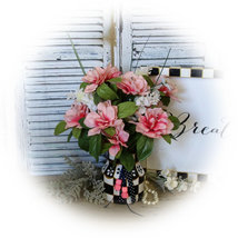Courtly Vase Whimsy Checks Vintage Azalea Floral Arrangement Buffalo Check Decor - £38.33 GBP