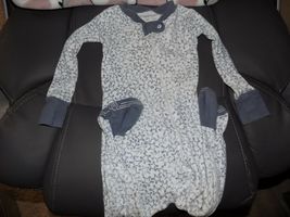 Burt’s Bees Baby White W/Blue Stars Organic Footie Sleeper Size 12 Month... - $19.80