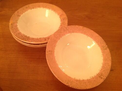 Primary image for Homer Laughlin Berry Bowls Cavalier Eggshell Pink & Gold Rim Set of 4 Vintage