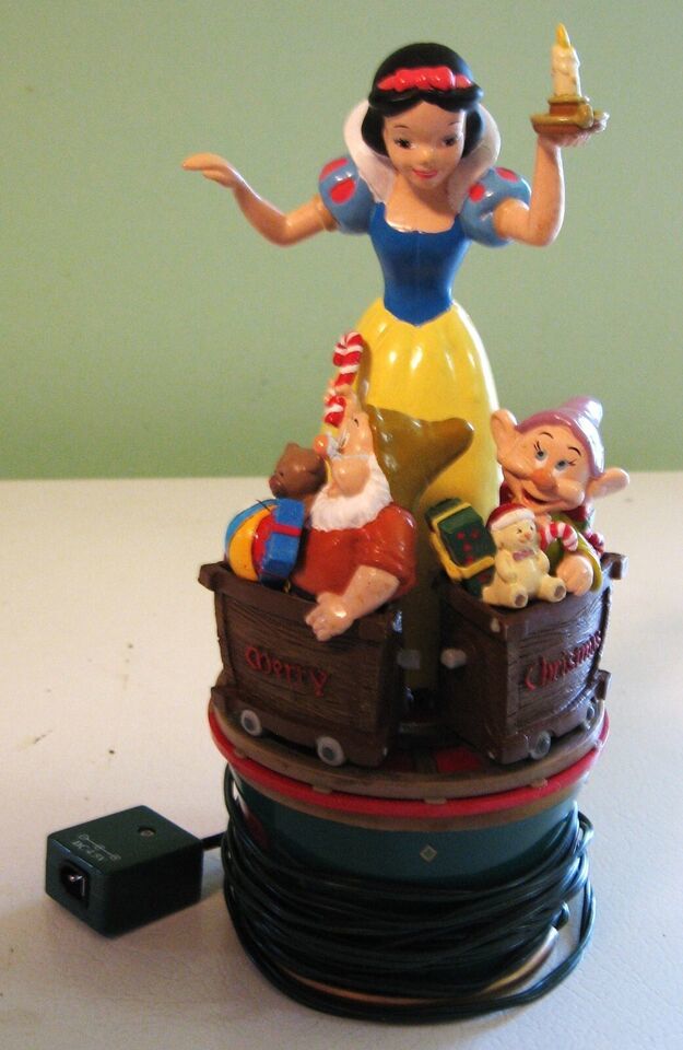 Mr. Christmas Walt Disney Snow White & The Seven Dwarfs Twirling Table Figurine - £28.26 GBP