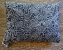 Zoeppritz Fade Bug Beetle Pattern Boudoir Decorative Pillow - $890.49 MXN