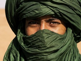 Genuine Handmade Green Tuareg Scarf, Ethnic Turban, Tribal tie dye scarf, desert - £59.75 GBP