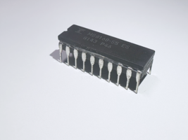 MB8168-55 Fujitsu NMOS Static RAM 16K 4Kx4 SRAM 55ns CDIP-20 Ceramic Mem... - $8.00